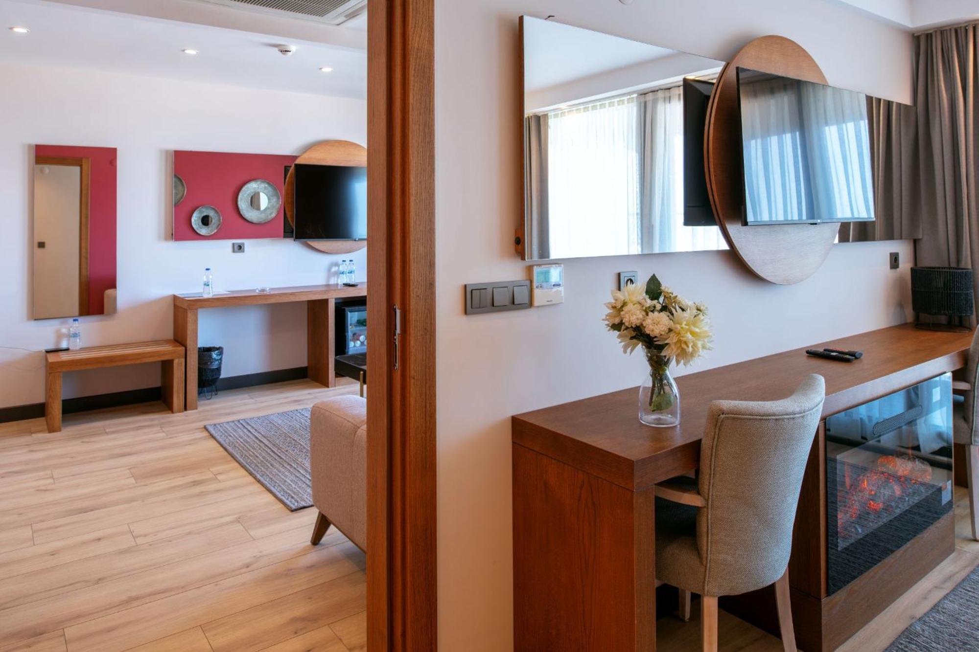 Maison Vourla Hotel Extérieur photo